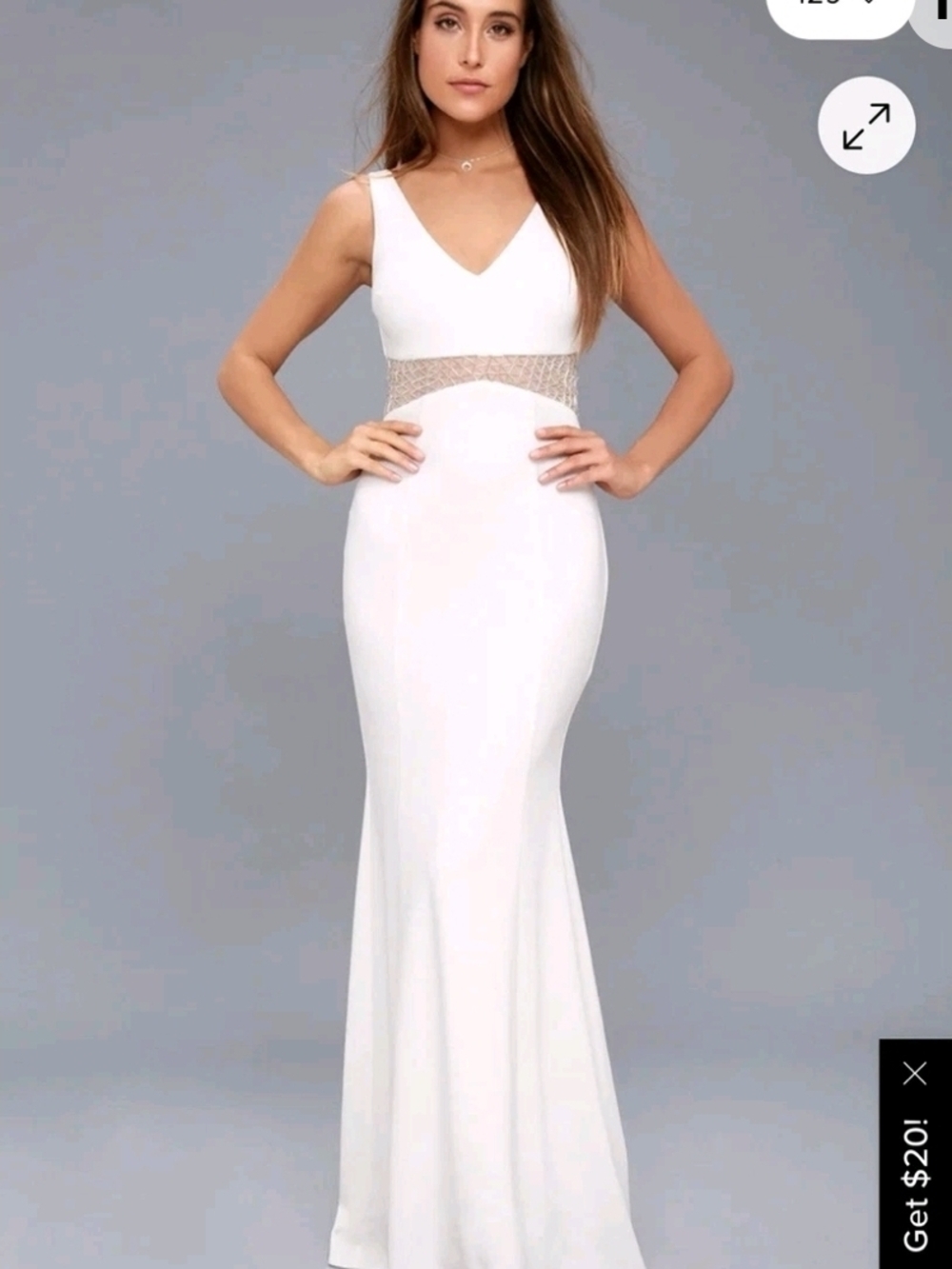 Lulu's Luella V-Neck Mermaid Wedding Gown with Beaded Waist Size S Nwt